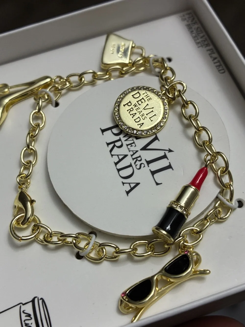 24HR DROP ⬇️ The devil wears Prada charm bracelet - Picture 2 of 9